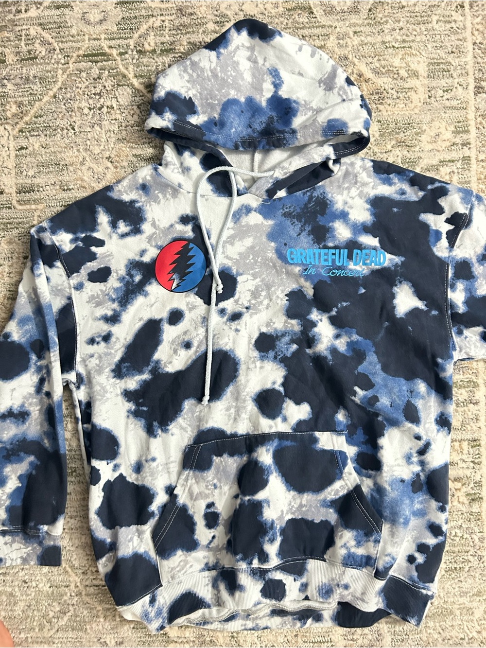 Grateful Dead Men's Blue and White Tie-Dye Crewneck Sweatshirt